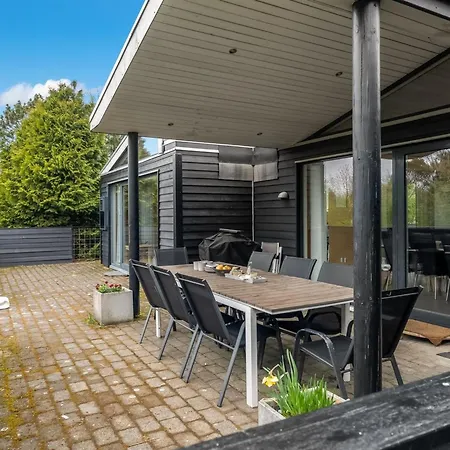 Ginne - 1km To The Fjord By Interhome *